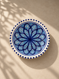 Petite assiette creuse Sidi Bou Saïd 17,5 cm vue de dessus, céramique tunisienne peinte à la main