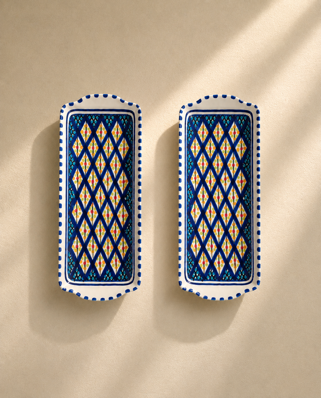 Lot de 2 plats rectangulaires en céramique artisanale tunisienne de la collection Médina.